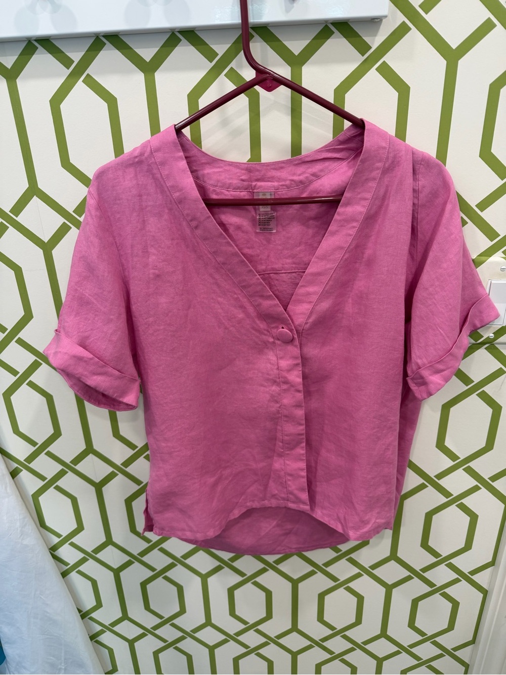 Pily Q Women’s Linen V-Neck Short Sleeve Top - Pink